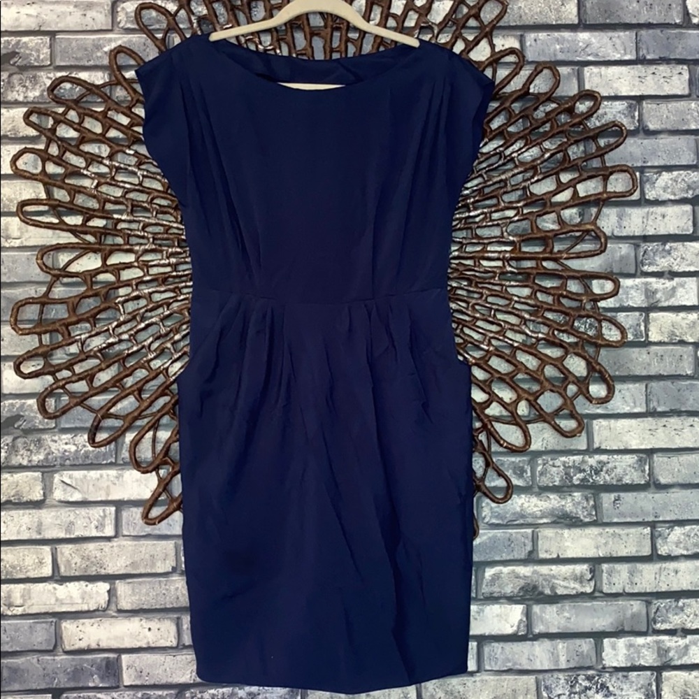Navy Large dress with boat neck and pockets!